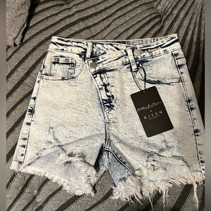 Acid wash shorts. Comfy & stylish!
